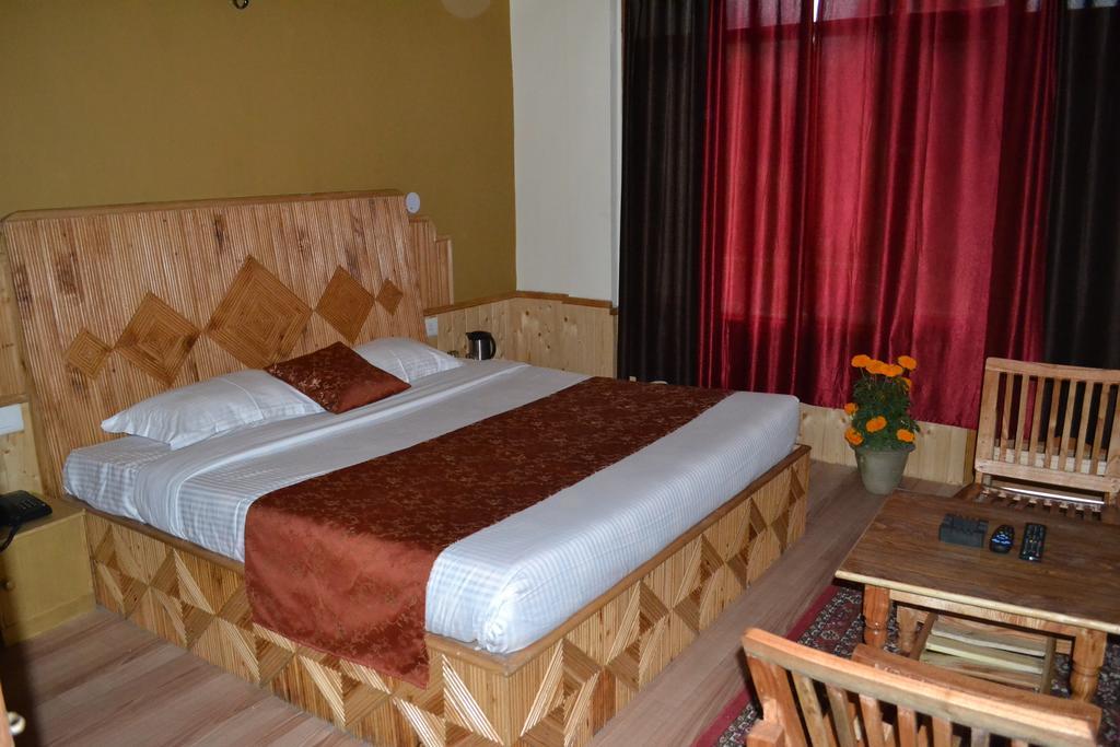 The Pranjal Inn Manāli Habitación foto